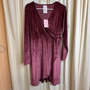 NWT Serra Faux Wrap Velvet Burgundy V-Neck Long Sleeve Dress size Medium